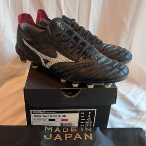 Mizuno Morelia Neo III
